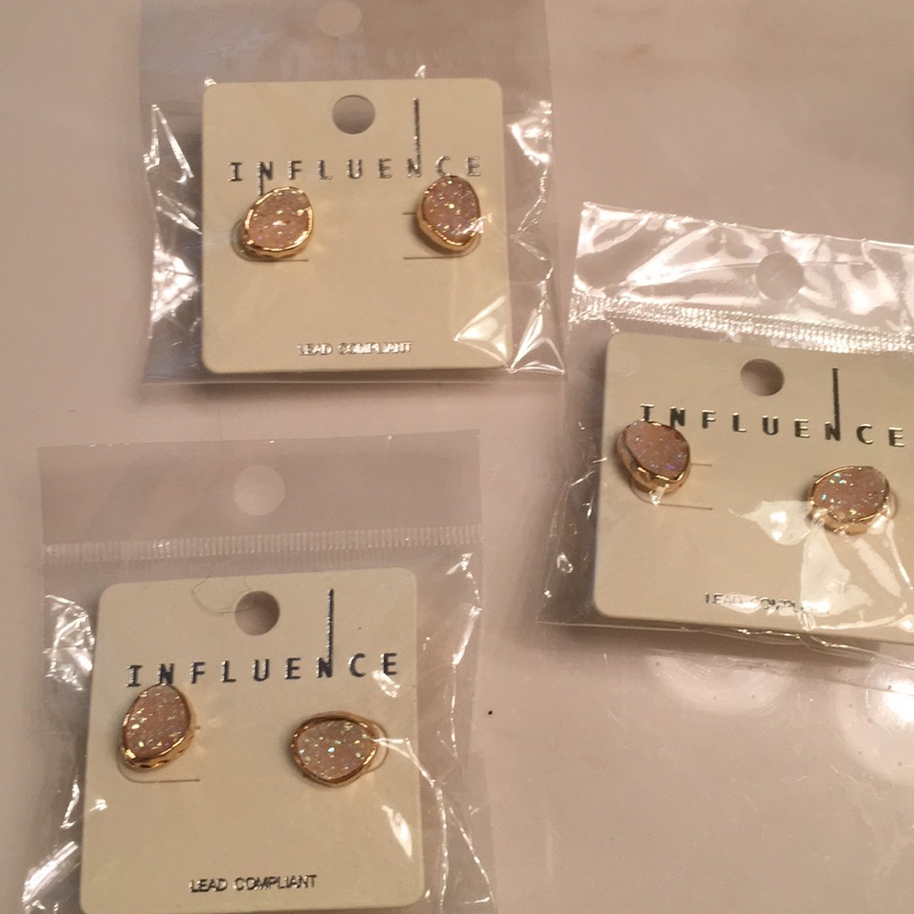 2 Left 🔥Rose Gold Dainty oval druzy stud earrings - Picture 5 of 6